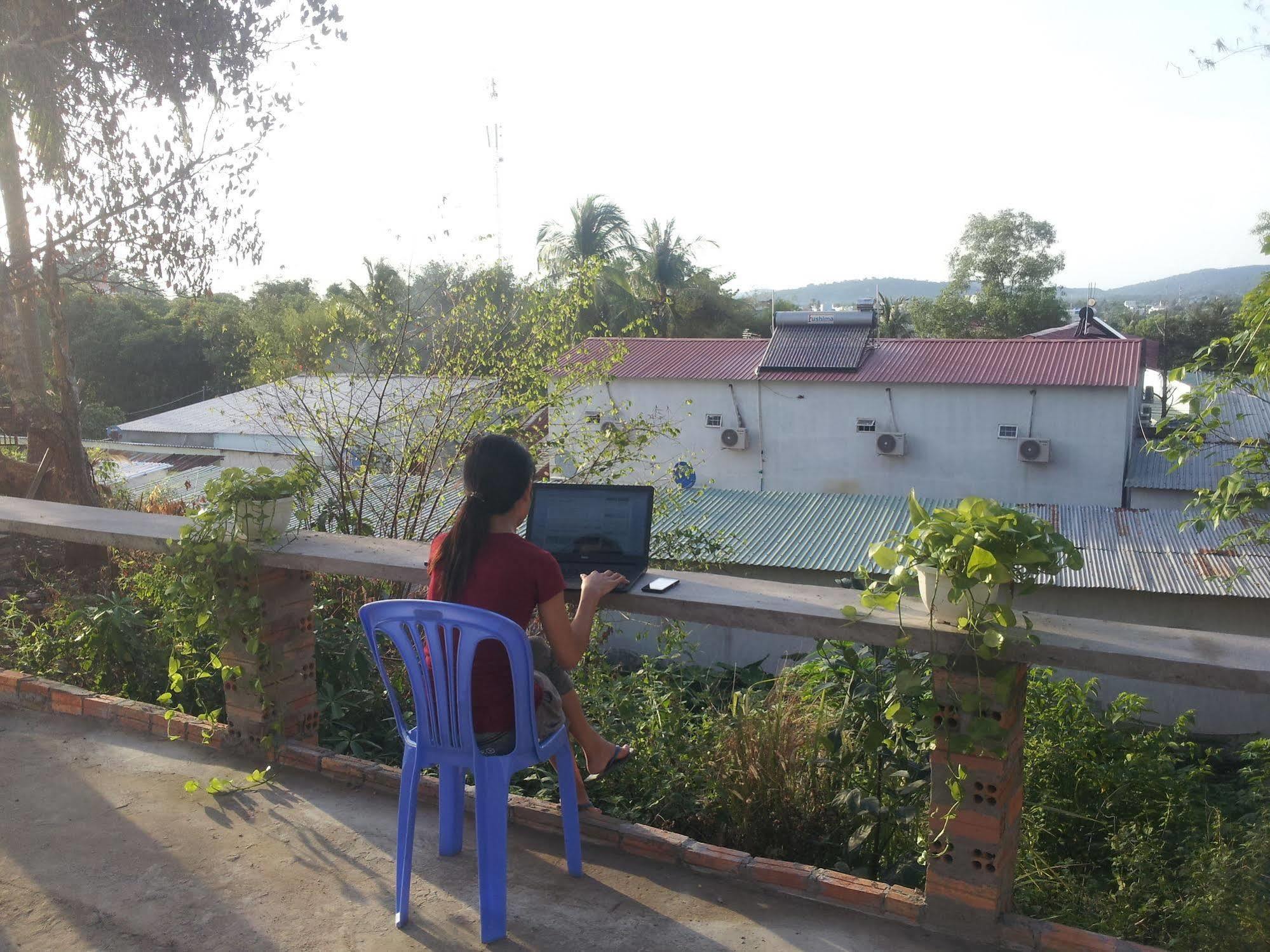 Be Home Hostel Phu Quoc Exterior photo